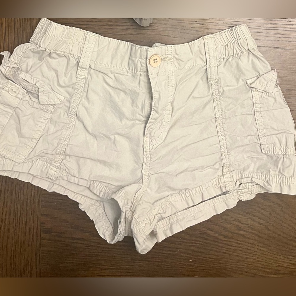 BDG Urban Outfitters Low Waist Y2K Cargo Shorts